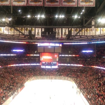 United Center - Stadiums & Arenas Near Me - Chicago, Illinois