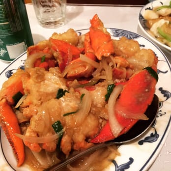 Canton Cooks - Lobster with garlic sauce - Cantonese Near Me - Atlanta, Georgia