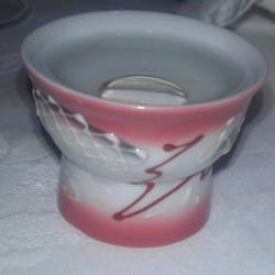 Palais Impérial - Un petit saké Mei Kuei lu (verre à saké pour femmes lol)