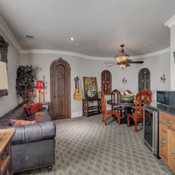 The Sanctuary Music and Events - Grooms suite