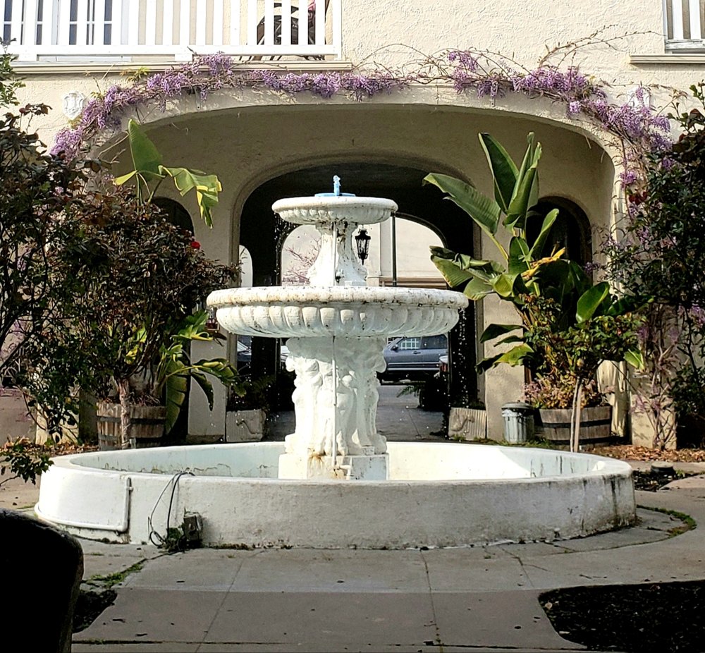 NEPTUNE COURT APARTMENTS Request Information 19 Photos 600