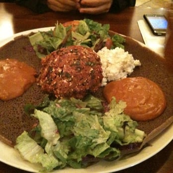 Moya - Shiro is worth the 30 minute wait. - Ethiopian Near Me - San Francisco, California