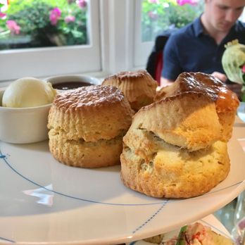 The Ampersand Hotel - Scones! - Hotels Near Me - London, XGL