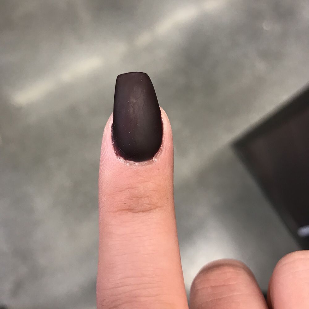 Lee's Nails & Spa - Look at the left side of my nail.. and the nail is crooked too! - Nail Technicians Near Me - Whittier, California