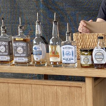 Bluegrass Distillers - Tasting items - Distilleries Near Me - Lexington, Kentucky Bluegrass Distillers - Tasting items - Distilleries Near Me - Lexington, Kentucky