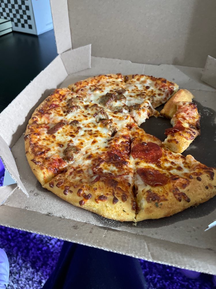 DOMINO’S Updated September 2024 51 Photos & 21 Reviews 9900