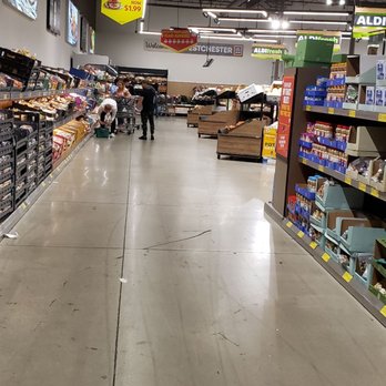 ALDI - The walkway on your right when you enter the store. - Grocery Near Me - Miami, Florida ALDI - The walkway on your right when you enter the store. - Grocery Near Me - Miami, Florida