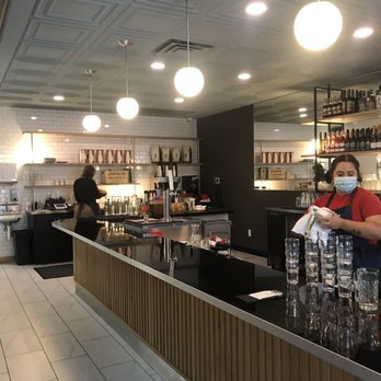 Honeypie Cafe - Bar area - New American Near Me - Milwaukee, Wisconsin