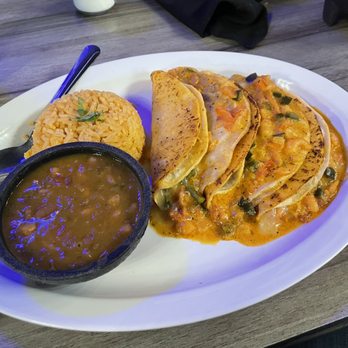 Guanatos Grub - Shrimp tacos - Mexican Near Me - Houston, Texas Guanatos Grub - Shrimp tacos - Mexican Near Me - Houston, Texas