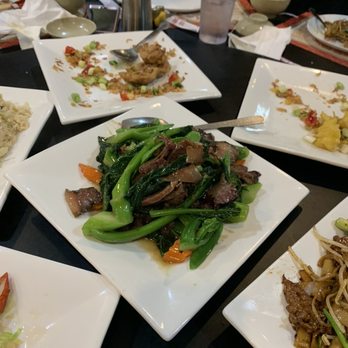 Mai Dragon - Chinese broccoli and sausages - Sushi Bars Near Me - Hanover, Maryland