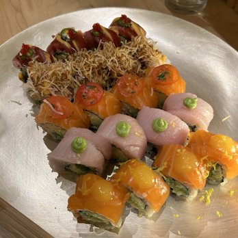 Oita Sushi - Signature Roll Set - Sushi Bars Near Me - Brooklyn, New York Oita Sushi - Signature Roll Set - Sushi Bars Near Me - Brooklyn, New York