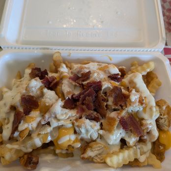 Hunts Kitchen - Chicken, Bacon, Ranch Loaded Fries - Burgers Near Me Hunts Kitchen - Chicken, Bacon, Ranch Loaded Fries - Burgers Near Me
