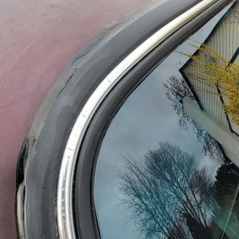 Amigo Glass - more black sealant smeared over cab and new ruined gasket - Auto Glass Services Near Me - Beaverton, Oregon Amigo Glass - more black sealant smeared over cab and new ruined gasket - Auto Glass Services Near Me - Beaverton, Oregon