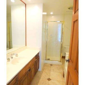 Snow Construction - Bathroom Before - General Contractors Near Me - Los Angeles, California