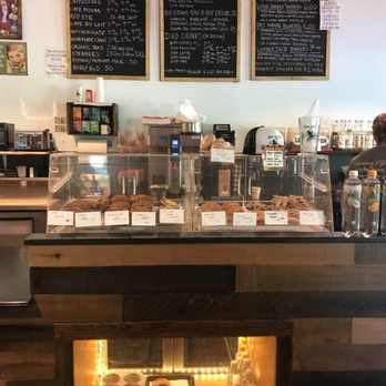 Elbow Room Coffee - Coffee & Tea Near Me - Williamsburg, Massachusetts