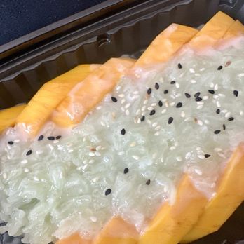 Maya Thai Laos Cafe - Mango with sticky rice - Laotian Near Me - Alameda, California Maya Thai Laos Cafe - Mango with sticky rice - Laotian Near Me - Alameda, California
