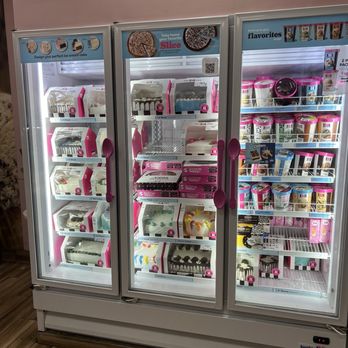 Baskin-Robbins - Refrigerator ice cream - Ice Cream & Frozen Yogurt Near Me - Honolulu, Hawaii