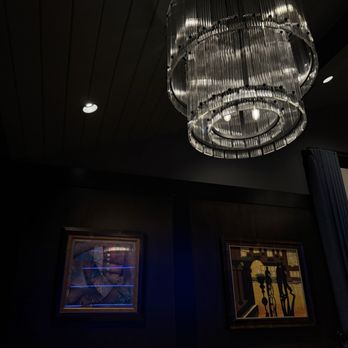 Old Oaks Steakhouse - Interior - Steakhouses Near Me - Thousand Oaks, California