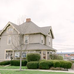 Lambert Jewelers - Exterior of jewelry store