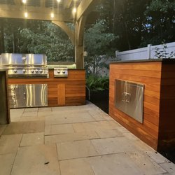 Outdoor kitchen