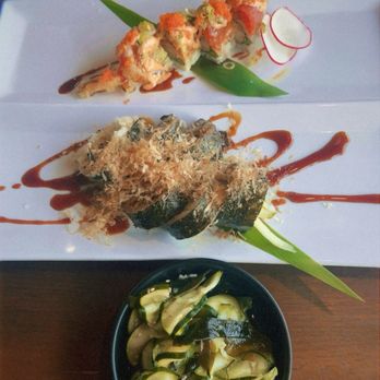 Aikan Sushi - aikan roll 3/5, salmon skin 0/5, cucumbers 4/5 - Sushi Bars Near Me - Long Beach, California