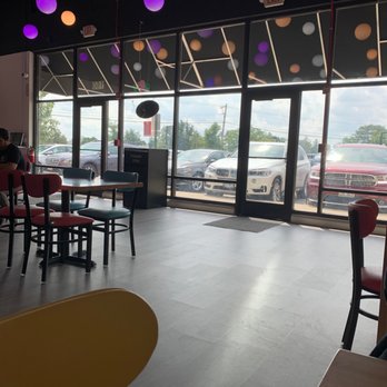 Moti Cafe - Indian Near Me - Glenview, Illinois
