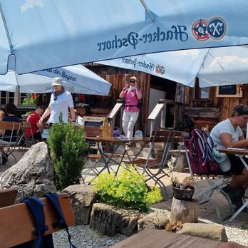 Gundhütte - Biergarten - Bavarian Near Me - Pfronten, BY