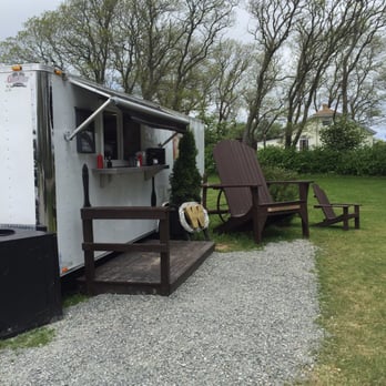 Winnie's Wagon - a trailer with a picnic table and chairs - Street Vendors Near Me - Little Bras D'or, Nova Scotia Winnie's Wagon - a trailer with a picnic table and chairs - Street Vendors Near Me - Little Bras D'or, Nova Scotia