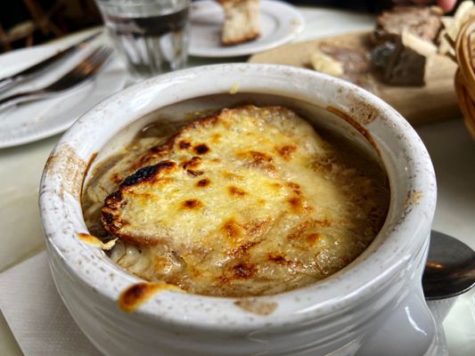 Le Petit Cler by null