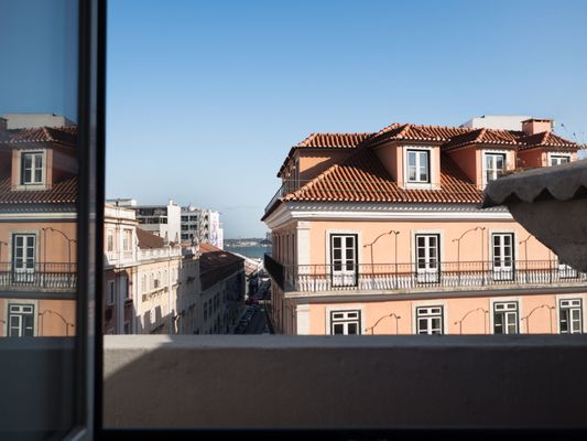 Casa do Bairro by Shiadu by null
