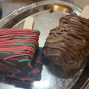 Pat and Toni's Sweet Things - Caramel rice crispy treat on a stick and a s'mores collision - Ice Cream & Frozen Yogurt Near Me - Deland, Florida