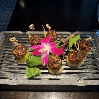 Noi Thai Cuisine - Thai Near Me - Seattle, Washington Noi Thai Cuisine - Thai Near Me - Seattle, Washington