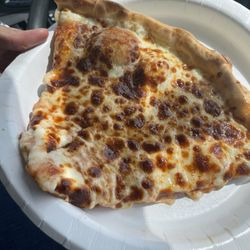 Lake Ridge Pizzaria - Plain Cheese pizza