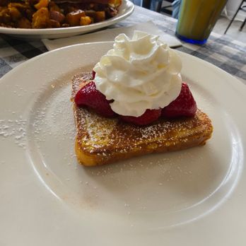 Fountain Place Restaurant - side of french toast (looked so sad next to the giant side order of pancake) - American Near Me - Salem, Massachusetts Fountain Place Restaurant - side of french toast (looked so sad next to the giant side order of pancake) - American Near Me - Salem, Massachusetts