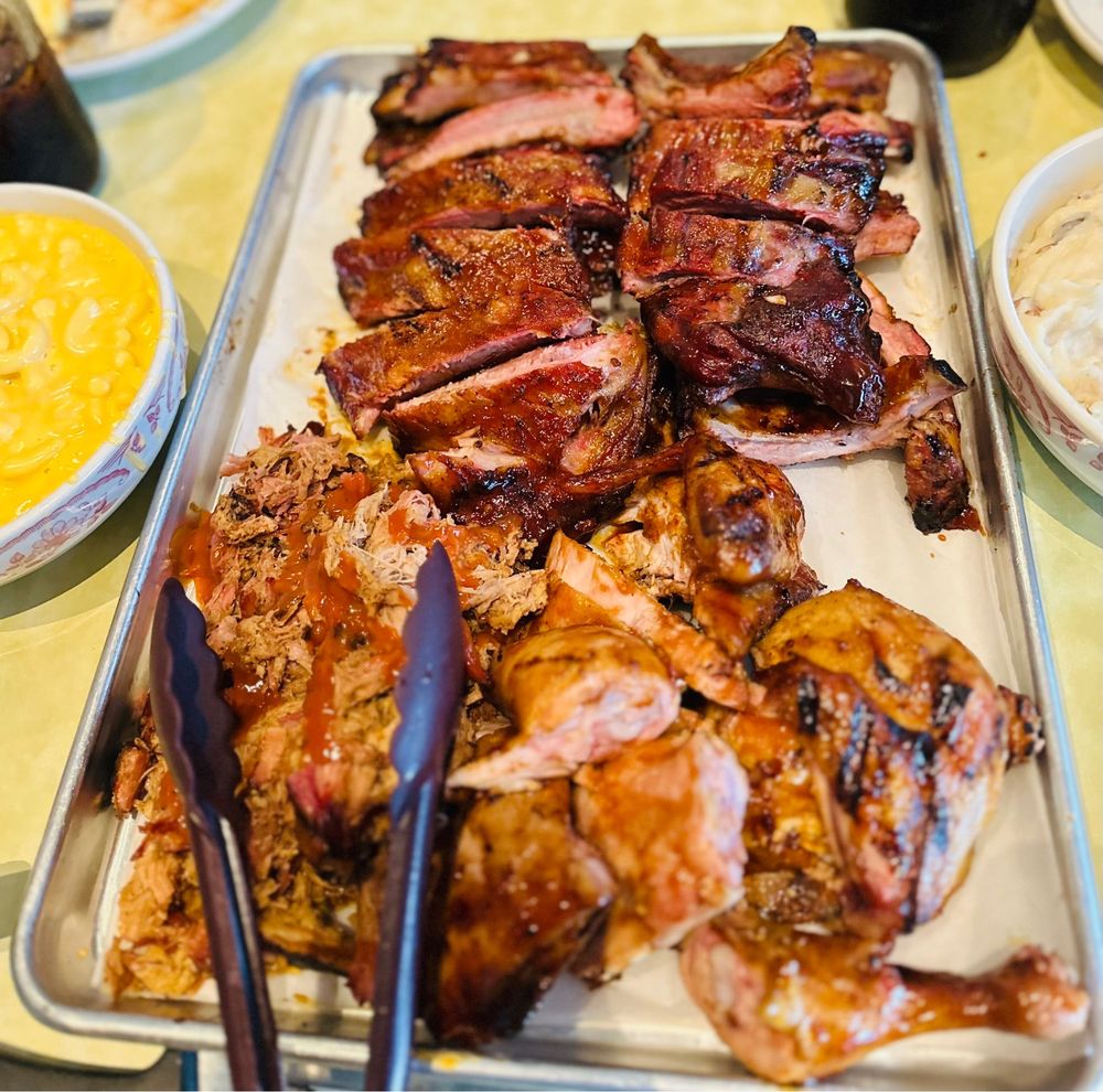 Lucille's Smokehouse Bar-B-Que