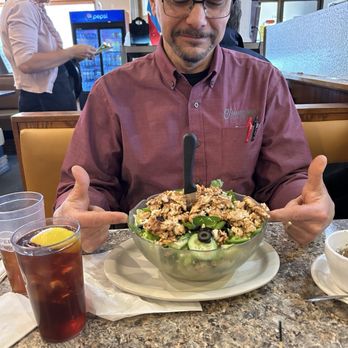 Middlesex Diner - Greek Salad - Diners Near Me - Carlisle, Pennsylvania Middlesex Diner - Greek Salad - Diners Near Me - Carlisle, Pennsylvania