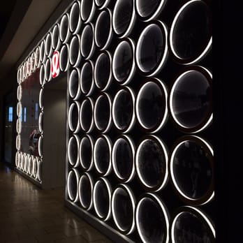 Lululemon - Best workout wear in town - Sports Wear Near Me - Houston, Texas