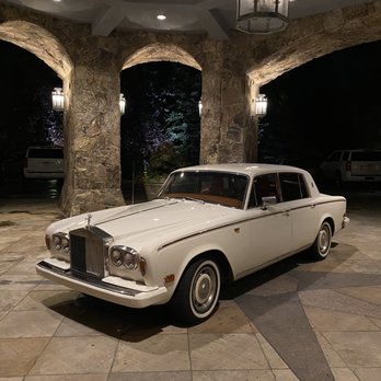 Boxcars Limo Service - 1976 Rolls Royce Silver Shadow - Airport Shuttles Near Me - Arvada, Colorado Boxcars Limo Service - 1976 Rolls Royce Silver Shadow - Airport Shuttles Near Me - Arvada, Colorado