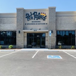 Pet Palace - Cary - Request an Appointment - Pet Groomers - 917 Waldo