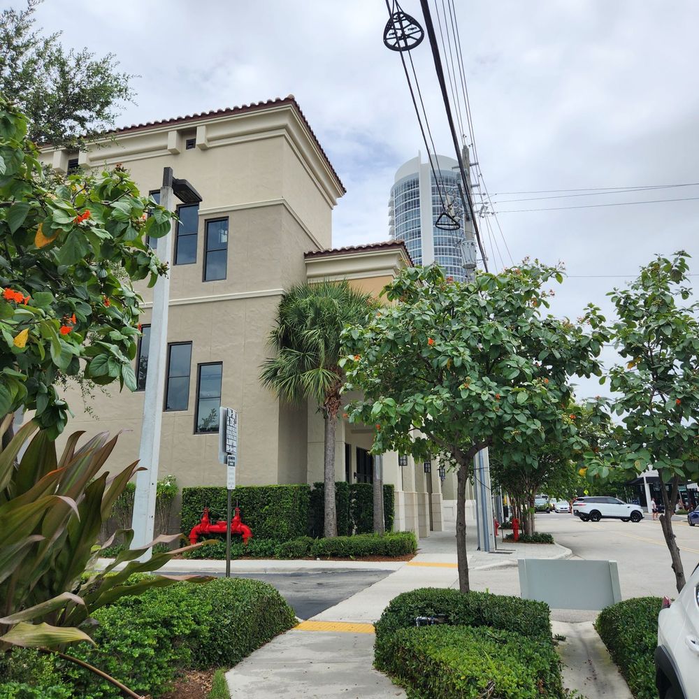 Las Olas Boulevard - Local Flavor Near Me - Fort Lauderdale, Florida Las Olas Boulevard - Local Flavor Near Me - Fort Lauderdale, Florida