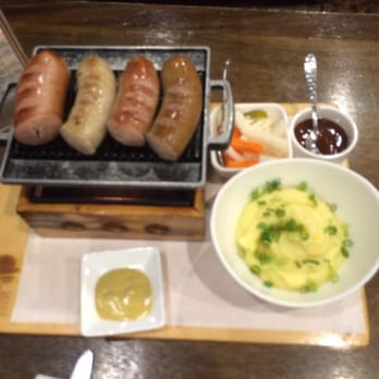 Los Indios Bravos - Bangers and mash - Gastropubs Near Me - Malay, AKL Los Indios Bravos - Bangers and mash - Gastropubs Near Me - Malay, AKL