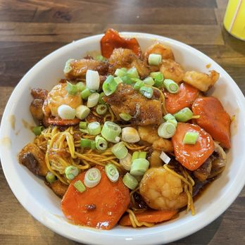 Street To Table - Ramen so good, so happy I tried this. - Bars Near Me - Huntington Station, New York Street To Table - Ramen so good, so happy I tried this. - Bars Near Me - Huntington Station, New York