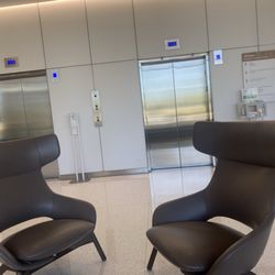 UCI Health - Irvine - This is the lower level, waiting room by the elevators