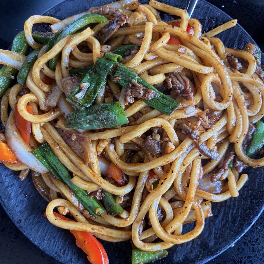 Thumbling - Beef Tenderloin Udon w.Black Pepper - Shanghainese Near Me - West Covina, California