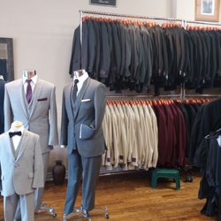 Morris Formal Wear - Their selection of tuxedos and suits.