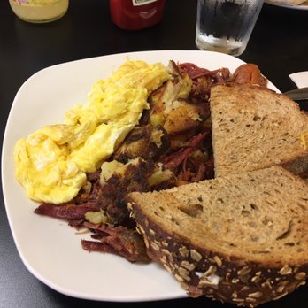 Fat Dog Kitchen - Breakfast & Brunch Near Me - Dover, New Hampshire