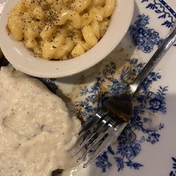 Hamburger Steak w/white gravy and Mac and cheese Hamburger Steak w/white gravy and Mac and cheese