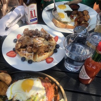 The Trestle - Steak and Eggs Chicken and Waffles Huevos Rancheros - Cocktail Bars Near Me - Astoria, New York The Trestle - Steak and Eggs Chicken and Waffles Huevos Rancheros - Cocktail Bars Near Me - Astoria, New York