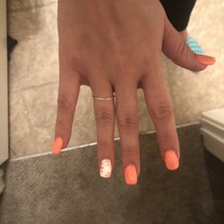 Expert Nails - Nails