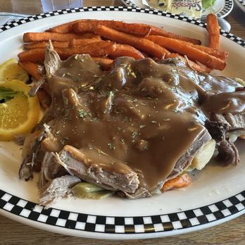 Black Bear Diner Klamath Falls - Pot Bottomless Coffee (0 cals.) - Diners Near Me - Klamath Falls, Oregon